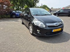 Toyota Auris - V E R W A C H T 1.8 Full Hybrid Aspiration