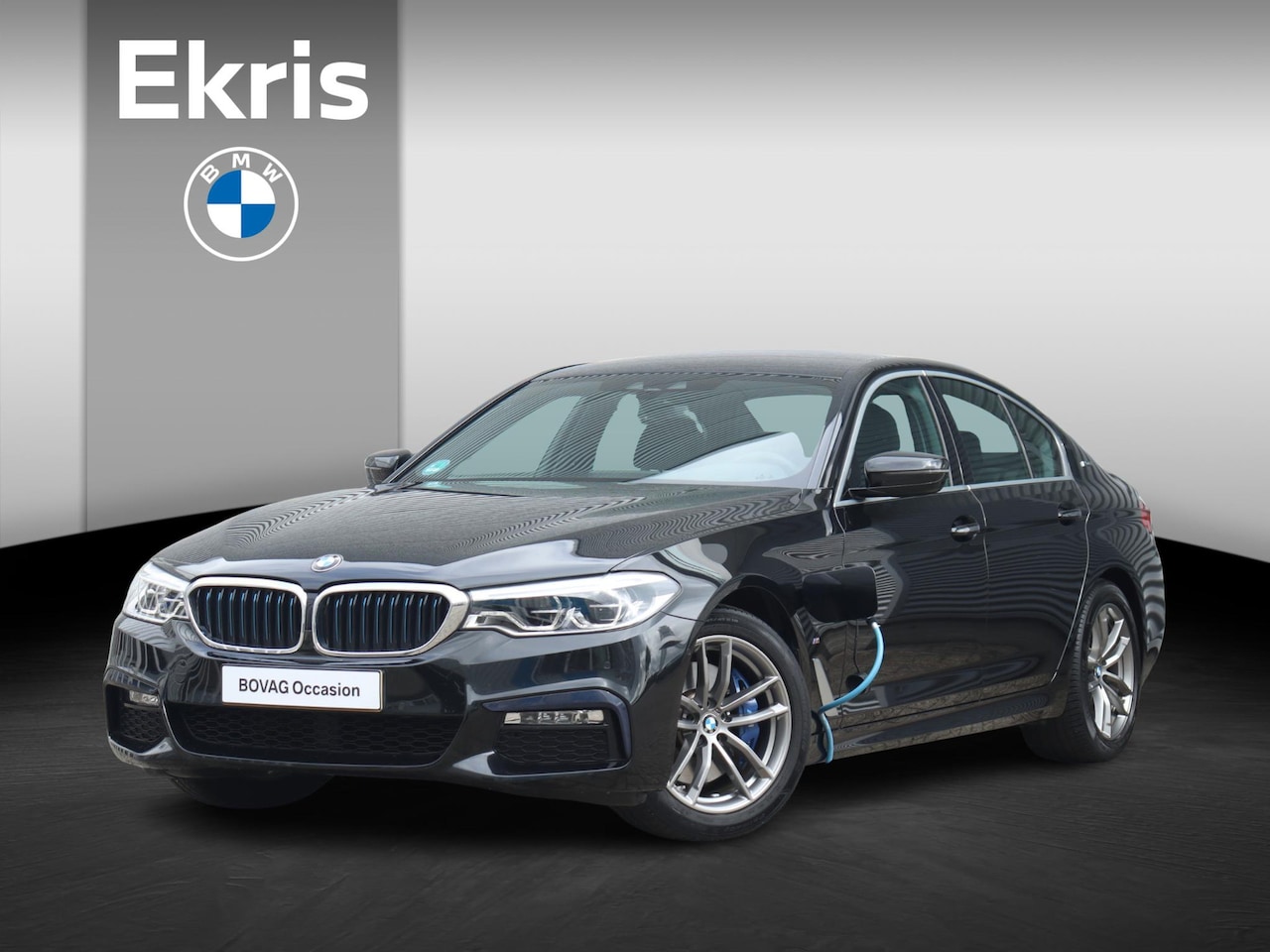BMW 5-serie - Sedan 530e | High Executive | M Sportpakket | Trekhaak | Comfort Stoelen | Achteruitrijcam - AutoWereld.nl