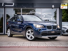 BMW X1 - SDrive20i Business|Automaat|Trekhaak|Navi|Climate