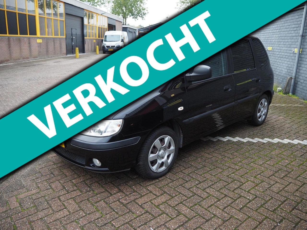 Hyundai Matrix - 1.6i Active Joy PDC, 4 seizoenbanden. - AutoWereld.nl