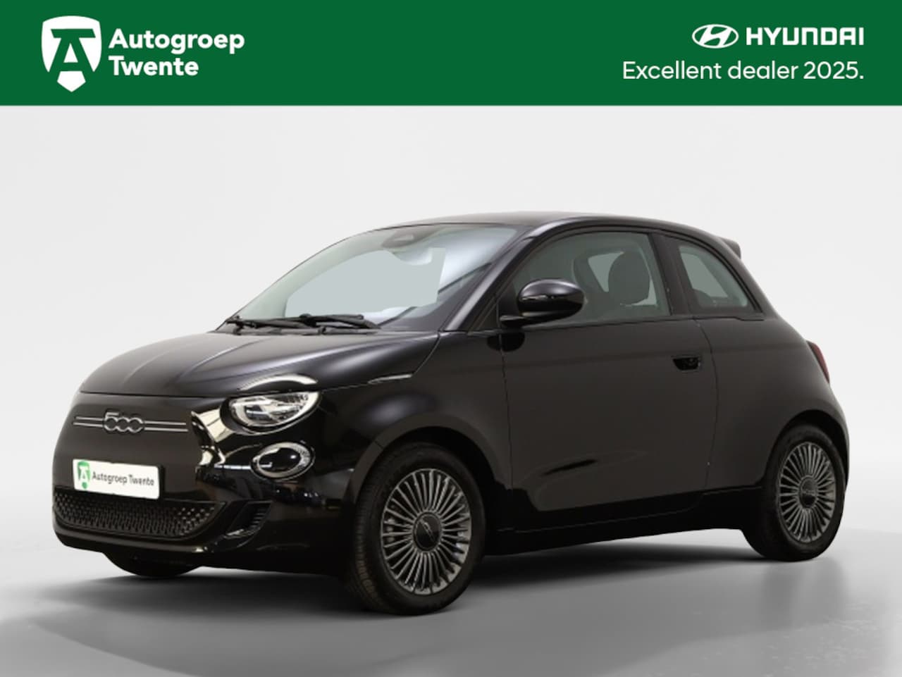 Fiat 500e - Icon 42 kWh | Pano | Navigatie | DAB | Auto Airco | - AutoWereld.nl