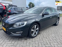 Volvo V60 - 2.4 D6 AWD Plug-In Hybrid Summum