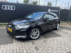 Audi A3 Sportback - 30 TFSI Pro Line/17 inch velgen/Apple carplay/Parkeersensoren voor & achter