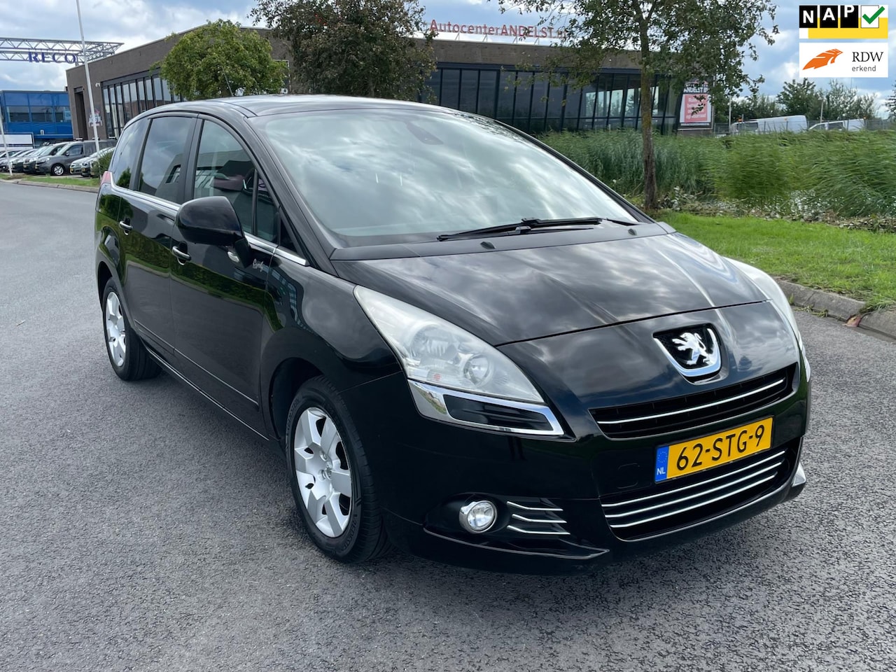 Peugeot 5008 - 1.6 THP Family 7p. 1.6 THP Family 7p., Pano, Pdc, Cruise, Navi, Nap, Export! - AutoWereld.nl