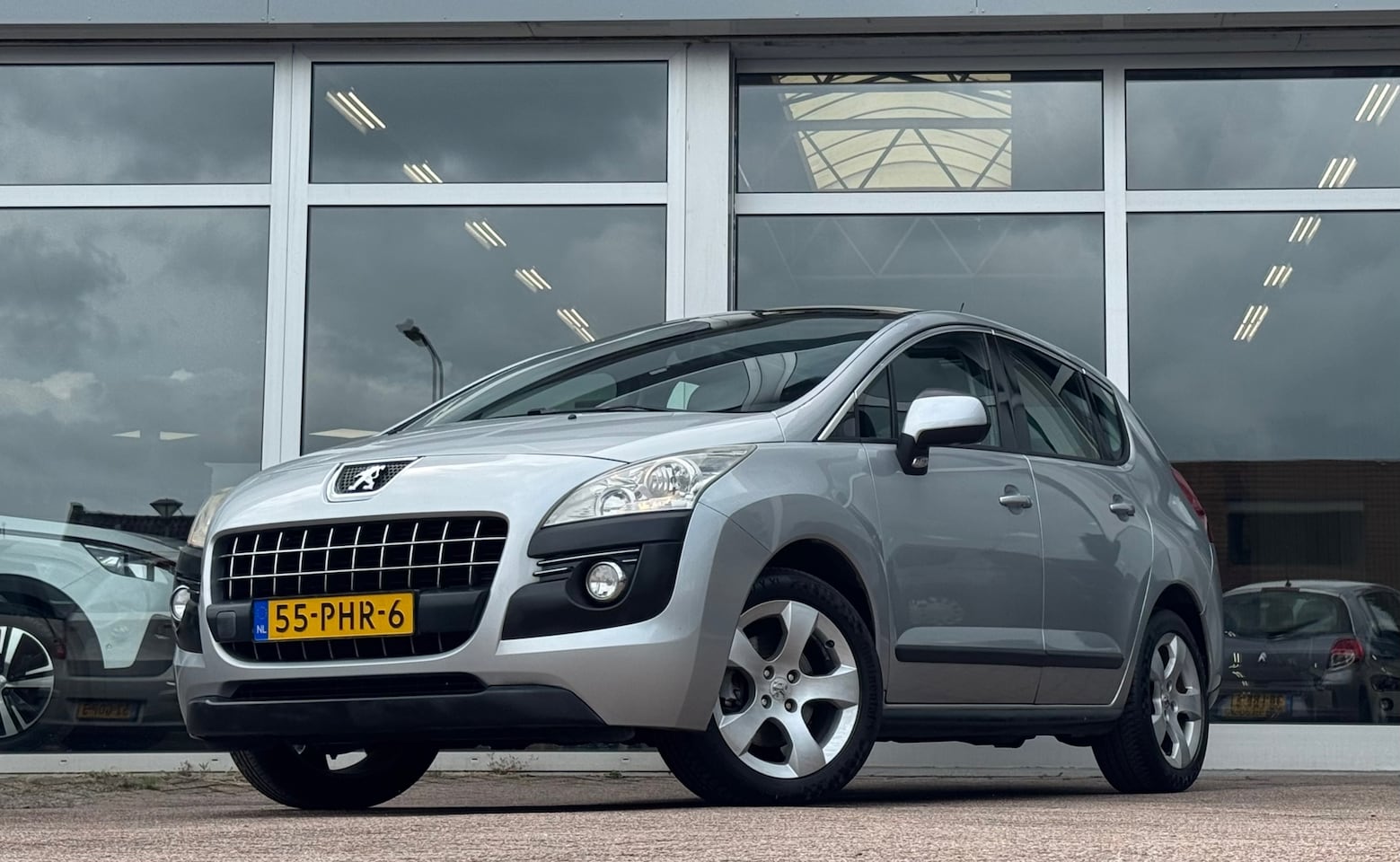 Peugeot 3008 - 1.6 THP ST Trekhaak Pano Navi - AutoWereld.nl