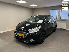 Peugeot 208 - 1.2 VTi Envy PDC/NAVI/CLIMATE