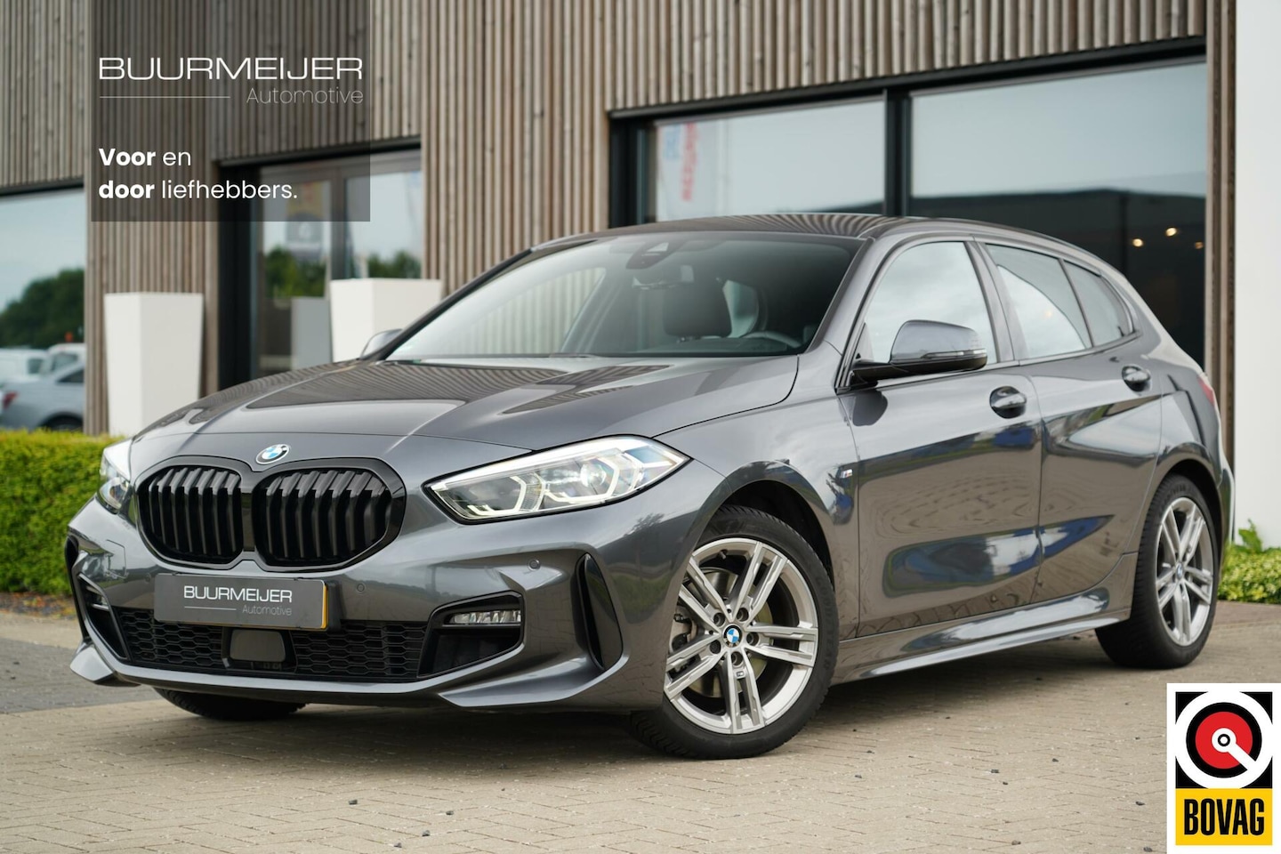 BMW 1-serie - 116i High Executive M - Dealer onderhouden - M Pakket - Shadow pakket - Ambiance verlichti - AutoWereld.nl