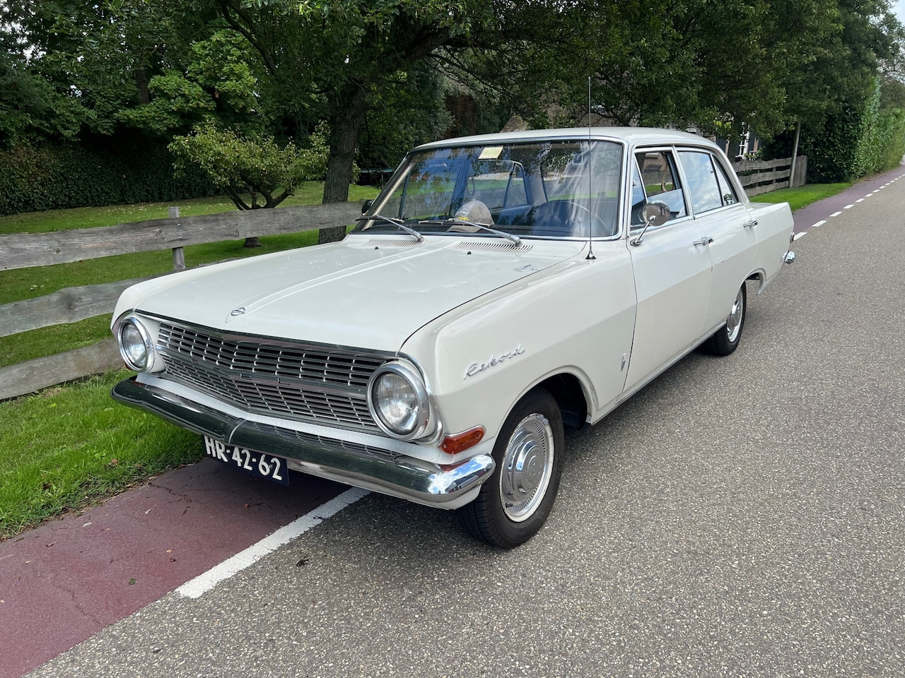 Opel Rekord - 17 - AutoWereld.nl