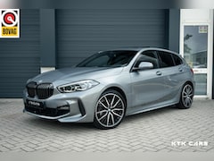 BMW 1-serie - 118i M Sport|Kuipstoelen|H&K|HuD|Memory|Pano|Standkachel|Camera|Sfeerverlichting
