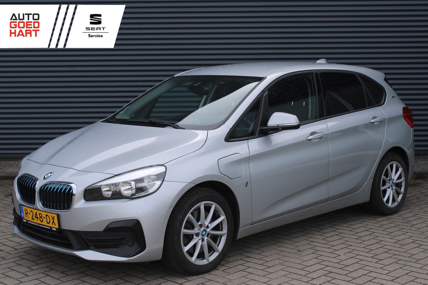 BMW 2-serie Active Tourer - 225xe iPerformance Executive 225xe iPerformance Executive - AutoWereld.nl