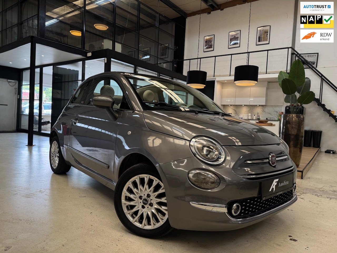 Fiat 500 C - 1.2 S Cabrio Lage km Nette auto Garantie Cruise control Bluetooth Aux Parkeersensoren - AutoWereld.nl