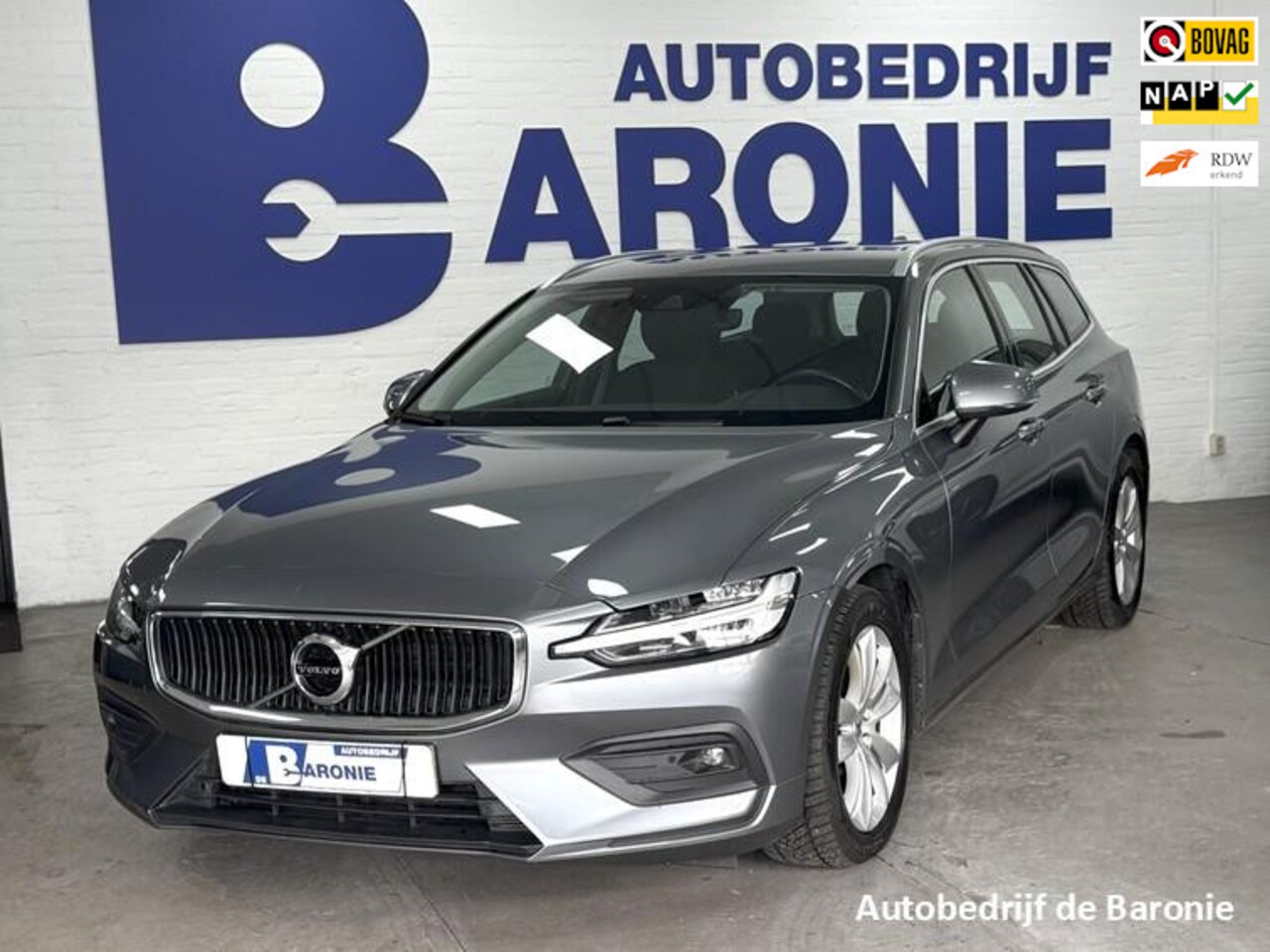 Volvo V60 - 2.0 B4 Momentum Pro - AutoWereld.nl