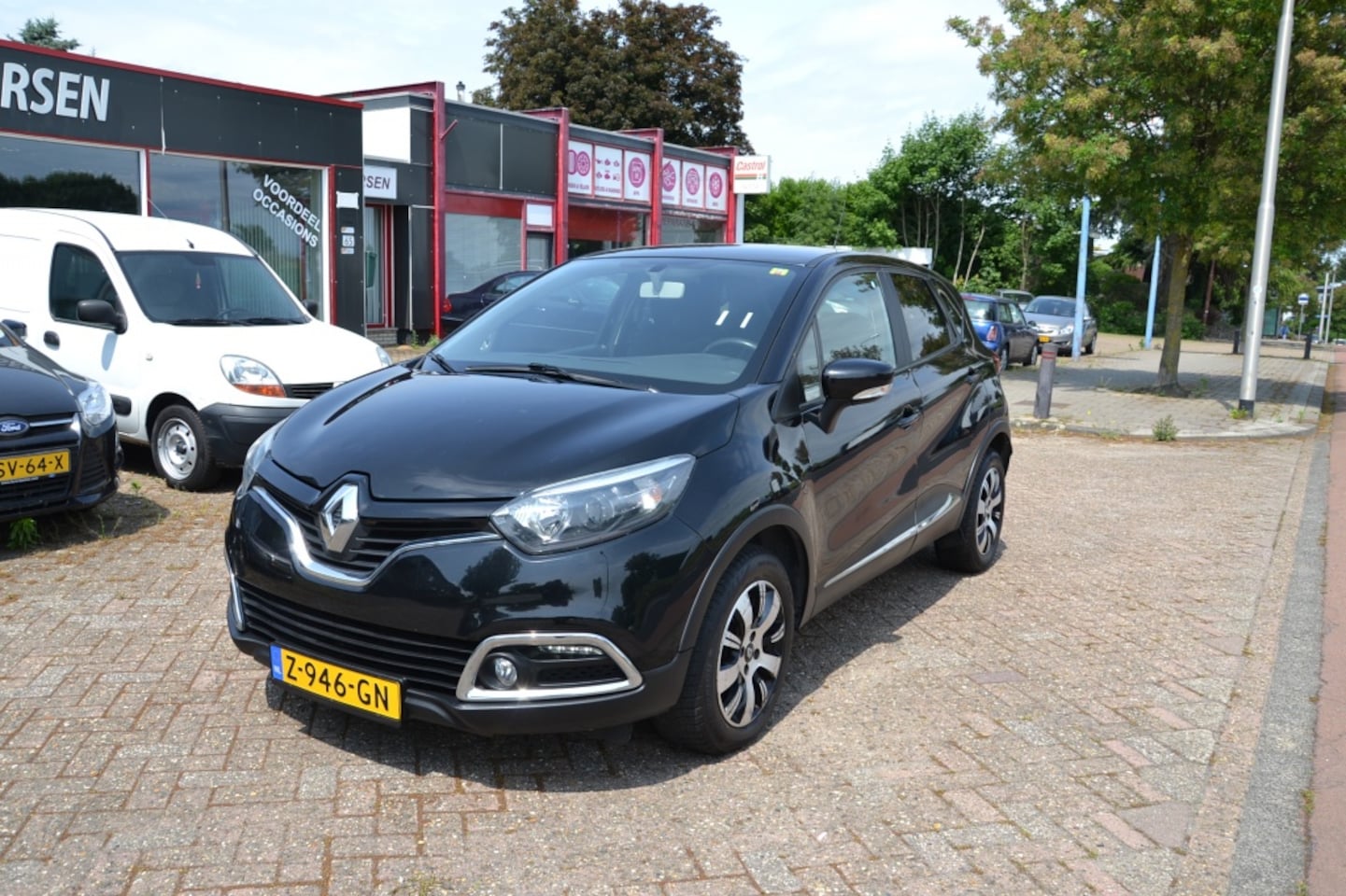 Renault Captur - 0.9 TCe Dynamique Met Nieuwe APK - AutoWereld.nl