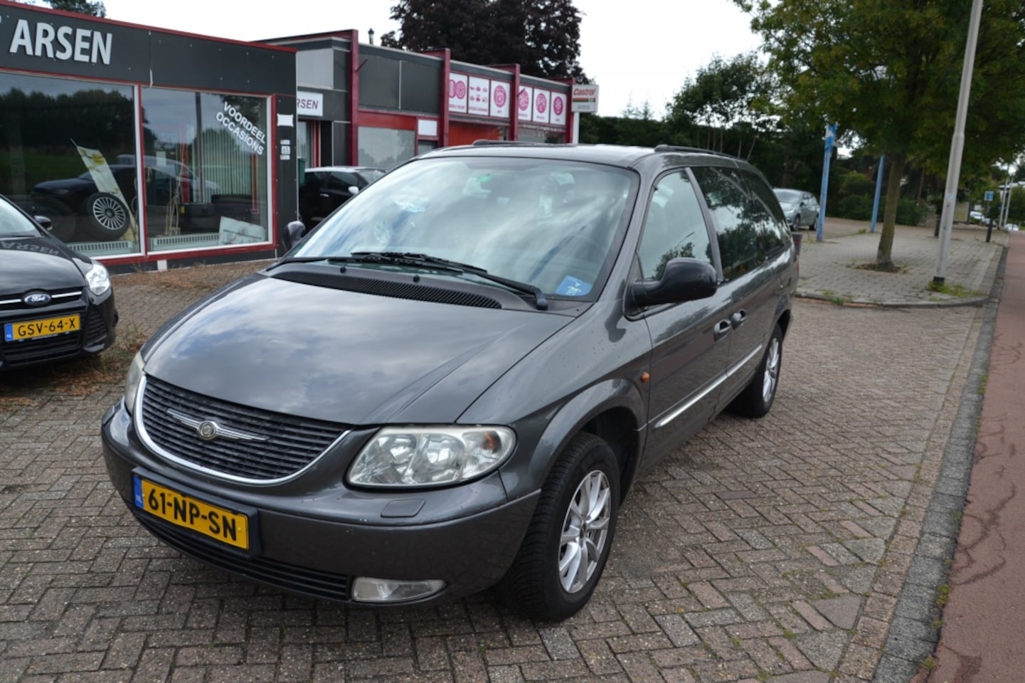 Chrysler Grand Voyager - 3.3i V6 Limited AWD 3.3i V6 Limited AWD - AutoWereld.nl