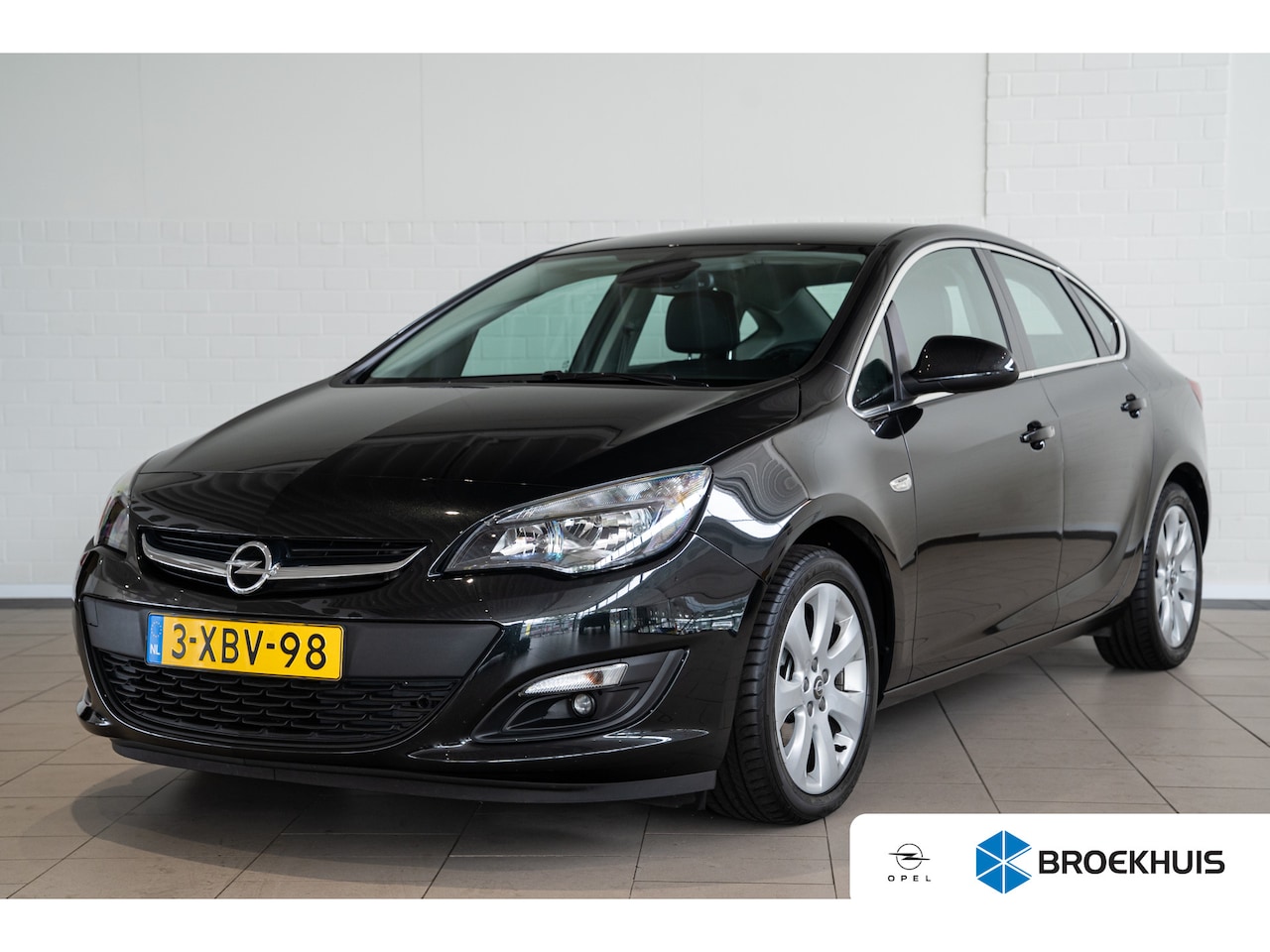 Opel Astra - 1.4 Turbo 140PK Business+ | Eerste Eigenaar | Trekhaak Afn. | Camera | Navigatie | Parkeer - AutoWereld.nl