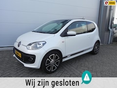 Volkswagen Up! - 1.0 groove up BlueMotion Airco Leer Panorama