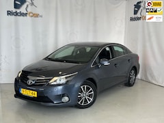 Toyota Avensis - 1.8 VVTi Business|GARANTIE|NAP|TREKHAAK|NAVI|CRUISE|CAMERA|