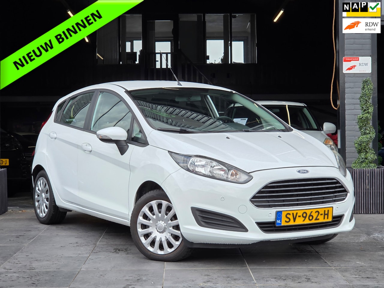 Ford Fiesta - 1.0 Titanium|Airco|PDC|Stoelverwarming|APK - AutoWereld.nl