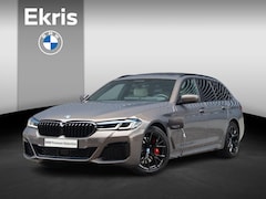 BMW 5-serie Touring - 530e | M Sportpakket Pro | Panodak | Harman Kardon | Trekhaak | Driving Assistant Prof. |