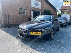 Alfa Romeo 159 - 1.8 mpi Business ( Airco + Cruisee controle )