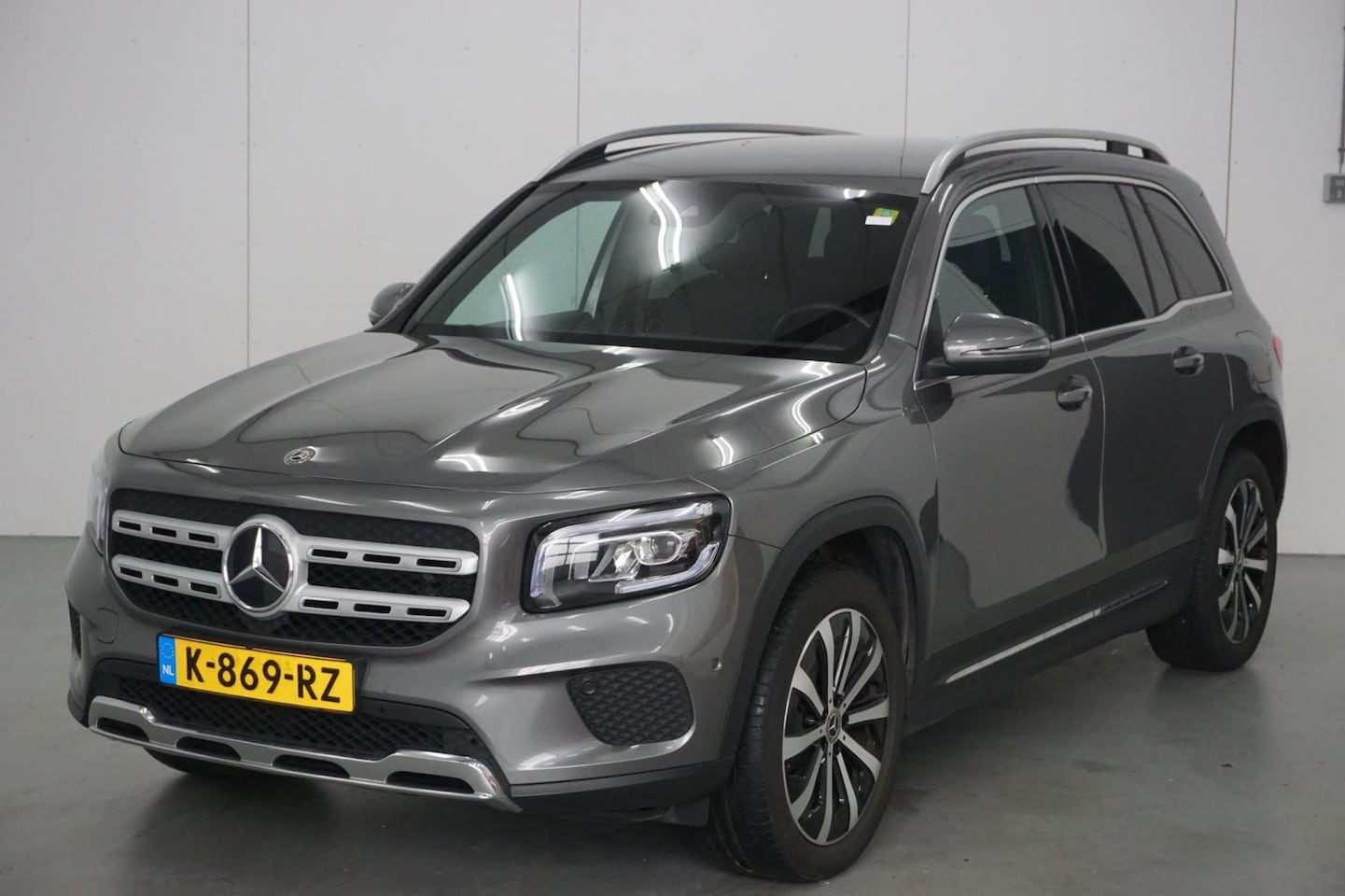 Mercedes-Benz GLB - 200 Advantage 7p. / Camera / Parkeerhulp / LED - AutoWereld.nl