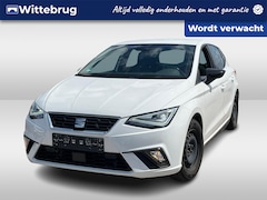 SEAT Ibiza - 1.0 TSI 110pk DSG FR Black Edition / LED / Camera / Navigatie / Stoelverwarming / 18" lmv