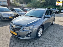 Chevrolet Cruze Station Wagon - 1.4T LTZ // Apple CarPlay //