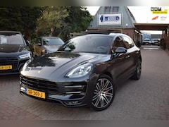 Porsche Macan - 3.6 Turbo Performance Package 441 PK AUTOM/NAVI/PANO/LUCHT VERRING/XENON/PDC V+A/21"/TREKH