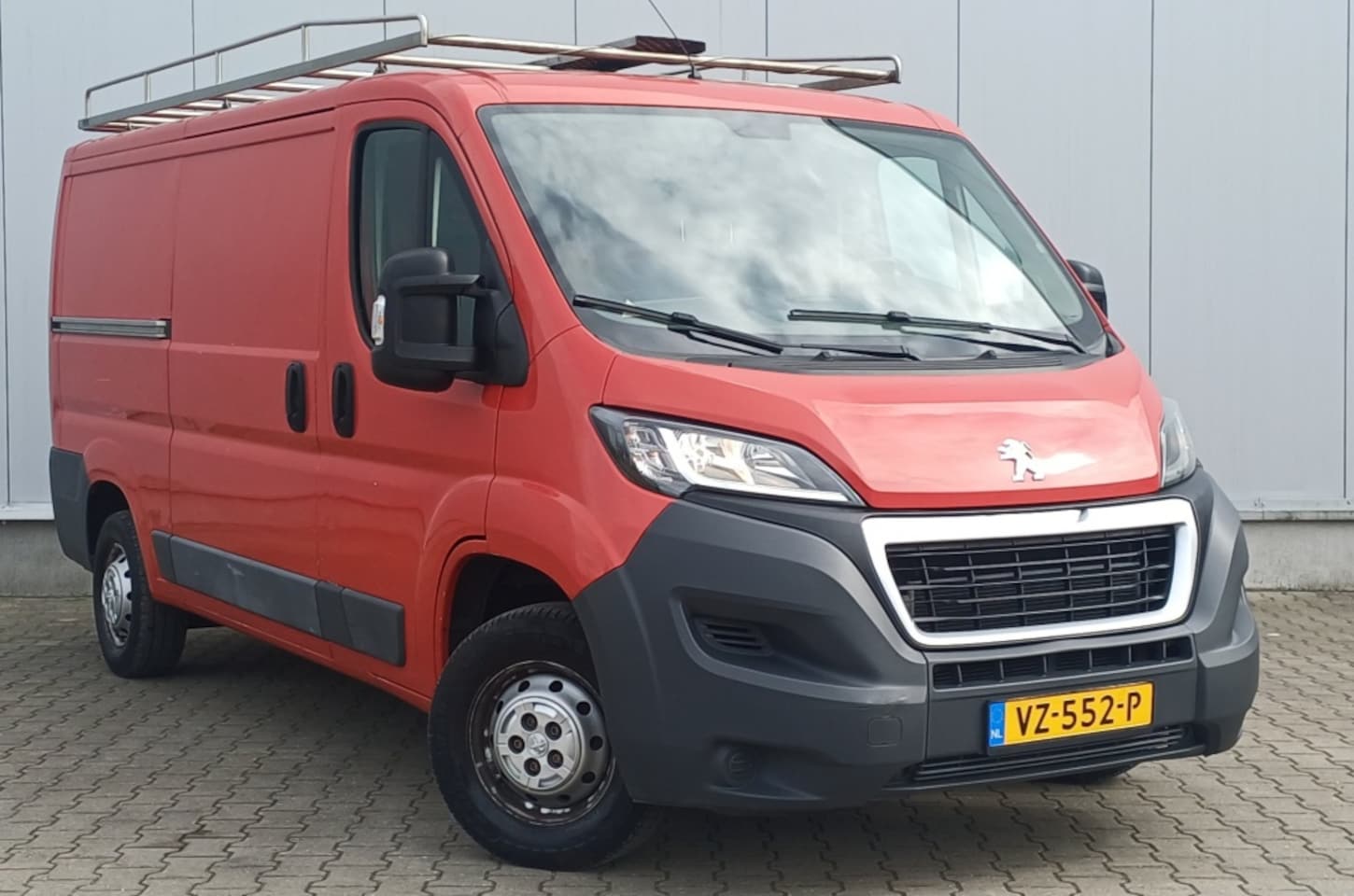 Peugeot Boxer - 333 2.0 HDI L2H1 Pro, Imperiaal, Bluetooth, NAP, Cruise control - AutoWereld.nl