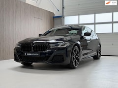 BMW 5-serie - 545e xDrive High Executive G30 LCi M Sport 394 PK 6 cilinder - M5 STOELEN - PANORAMADAK
