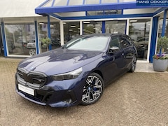 BMW i5 Touring - M60 xDrive 84 kWh
