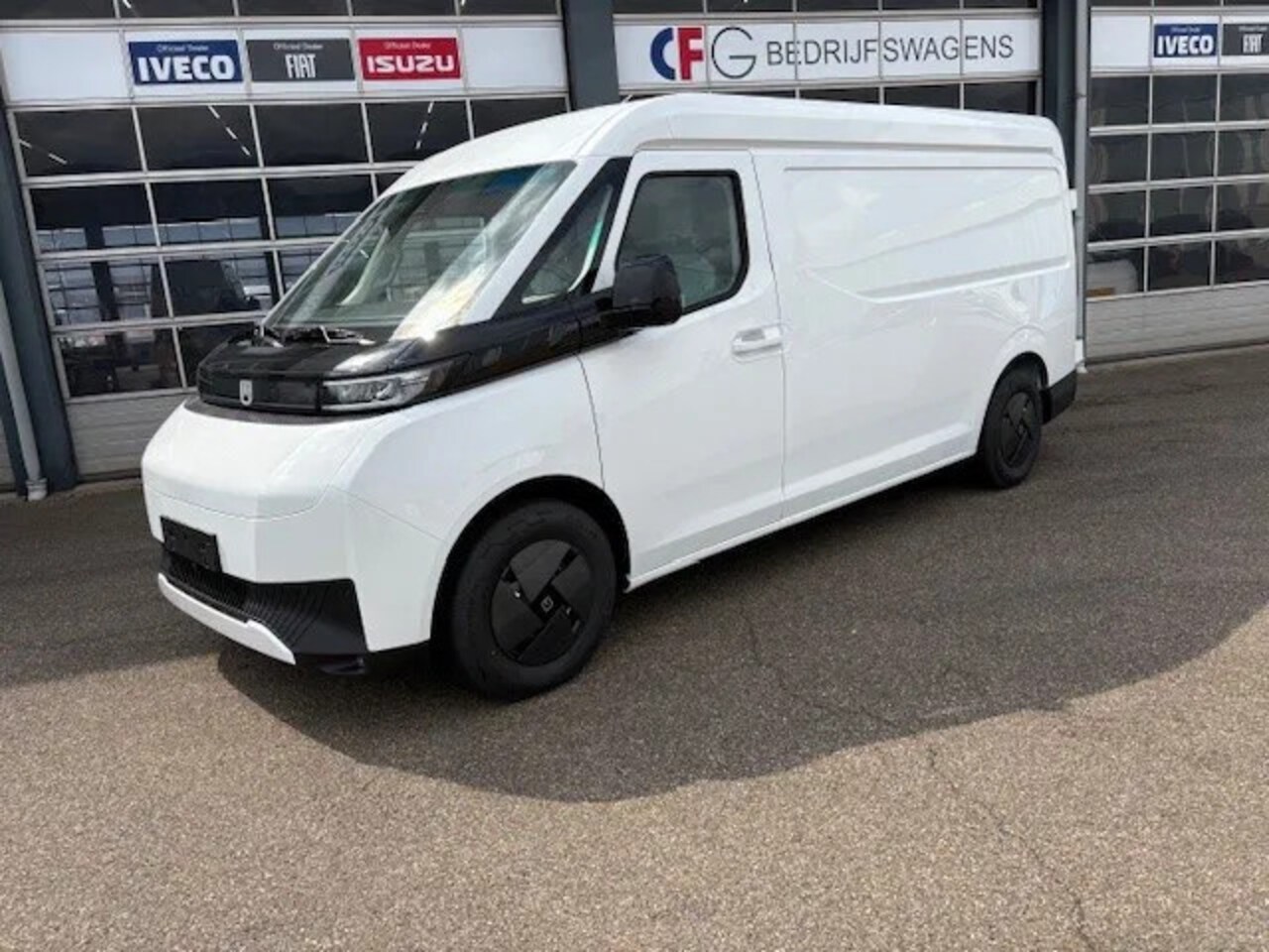 Farizon SV - L2H2 83Kw White - AutoWereld.nl