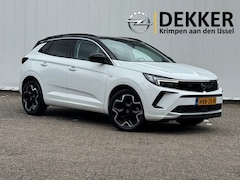 Opel Grandland - 1.2 Turbo Ultimate Automaat met Navi/Camera, Full LED, Alcantara, Winterpack