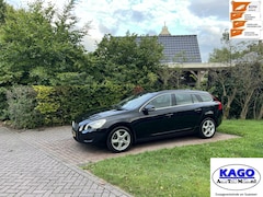 Volvo V60 - 1.6 T3 Momentum
