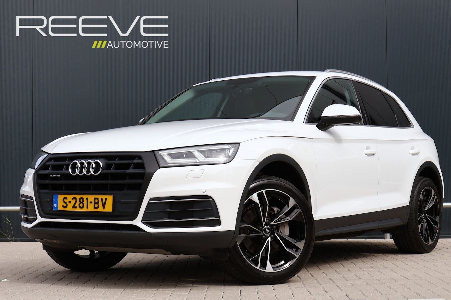 Audi Q5 - 2.0 TFSI quattro Sport Black Edition 252pk | 20 Inch | Leer | Stoel- stuurverwarming | Cam - AutoWereld.nl