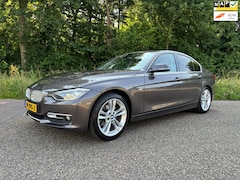 BMW 3-serie - 320i EfficientDynamics Edition Upgrade Edition|Airco|Navigatie|N.A.P