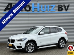 BMW X1 - sDrive18i Executive Sport Line 18 Inch Navigatie PDC Stuurverwarming