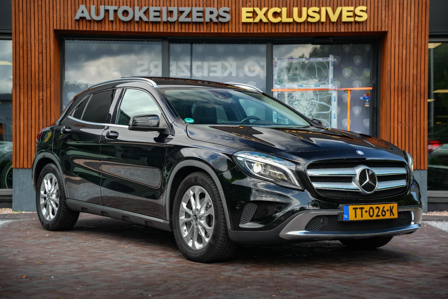 Mercedes-Benz GLA-Klasse - 220 CDI 4Matic Prestige Panodak Camera Adaptive Cruise Leer Stoelverw. Standkachel - AutoWereld.nl