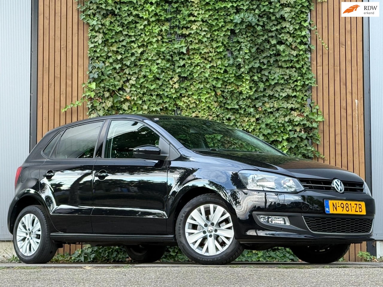 Volkswagen Polo - 1.2-12V BlueMotion Comfortline life ACC|Cruse|stoel verwarming|pdc - AutoWereld.nl