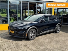 Ford Mustang Mach-E - RWD 75 kWh - 1e eigenaar - 360 camera - leer - BenO -adap cruise