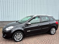 Renault Clio Estate - 1.6 16v NenD Airco Panoramadak Cruise CTRL
