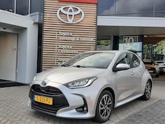 Toyota Yaris - 1.5 HYBRID DYNAMIC APPLE/ANDROID KEYLESS 16"LM-VELGEN LED-PAKKET NL-AUTO