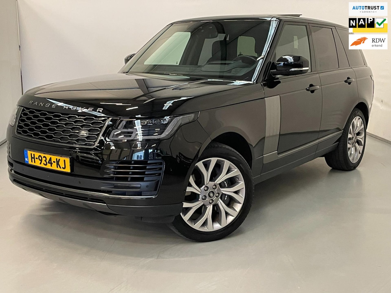 Land Rover Range Rover - 2.0 P400e Vogue / Pano / Headup / Memory - AutoWereld.nl