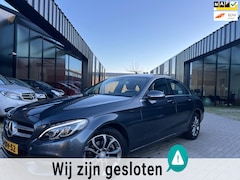Mercedes-Benz C-klasse - 180 Automaat Clima Pano Navi Trekhaak NL Auto NAP