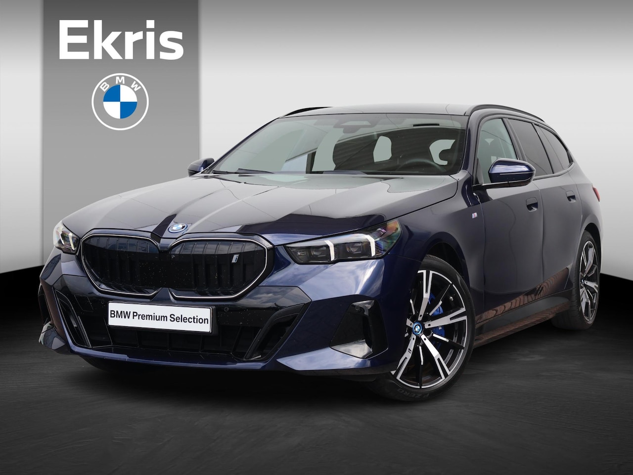 BMW i5 Touring - eDrive40 | M Sportpakket Pro | Elektr. Wegklapbare Trekhaak | Glazen Panormadak | Innovati - AutoWereld.nl