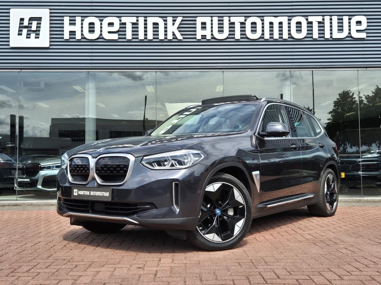 BMW iX3 - High Executive 80 kWh | Pano | Hud | 360° | Harman Kardon - AutoWereld.nl