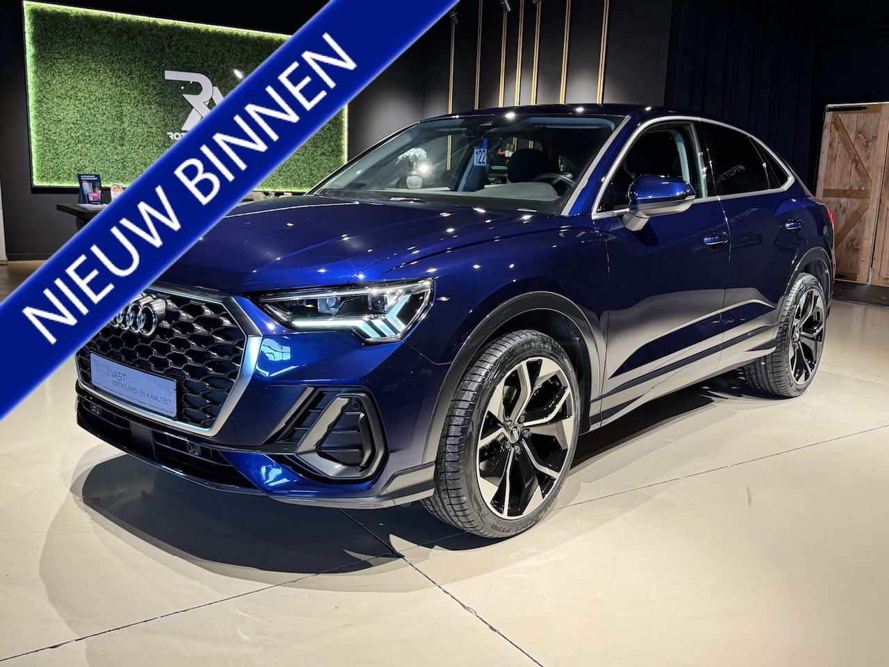 Audi Q3 Sportback - 35 TFSI Proline 2022 Blauw - AutoWereld.nl