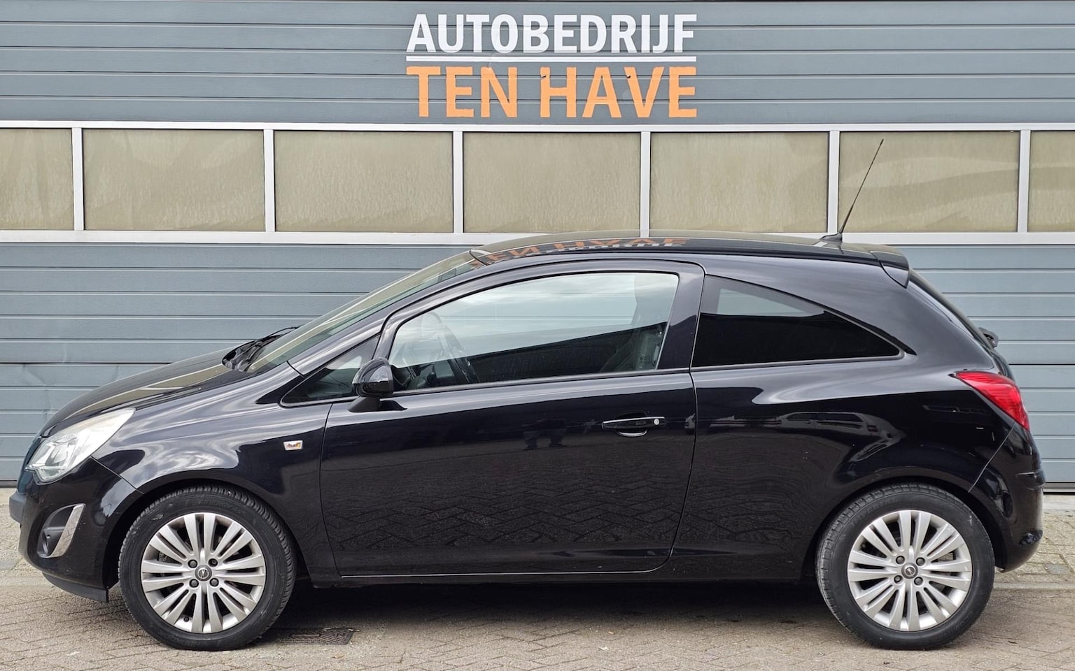 Opel Corsa - 1.2 | AIRCO | LM VELG | NAP | AUX/BT | APK | - AutoWereld.nl