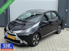 Toyota Aygo - 1.0 VVT-i x-clusiv| Navi| Leer| Airco| Keyles