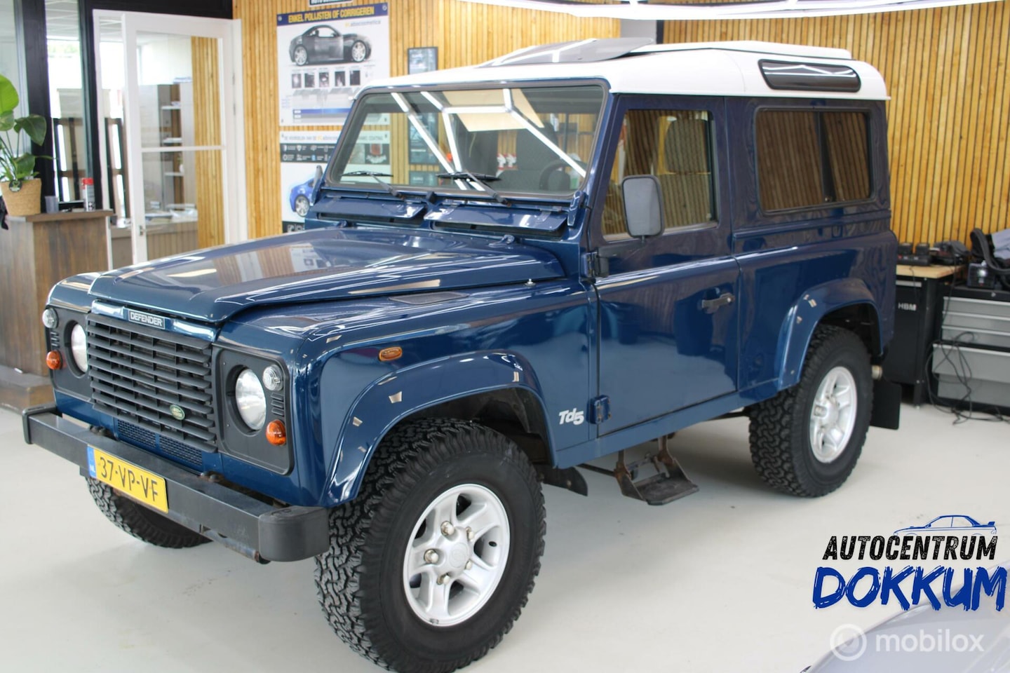 Land Rover Defender 90 - TD5 | 170k km | Nieuwe APK - AutoWereld.nl